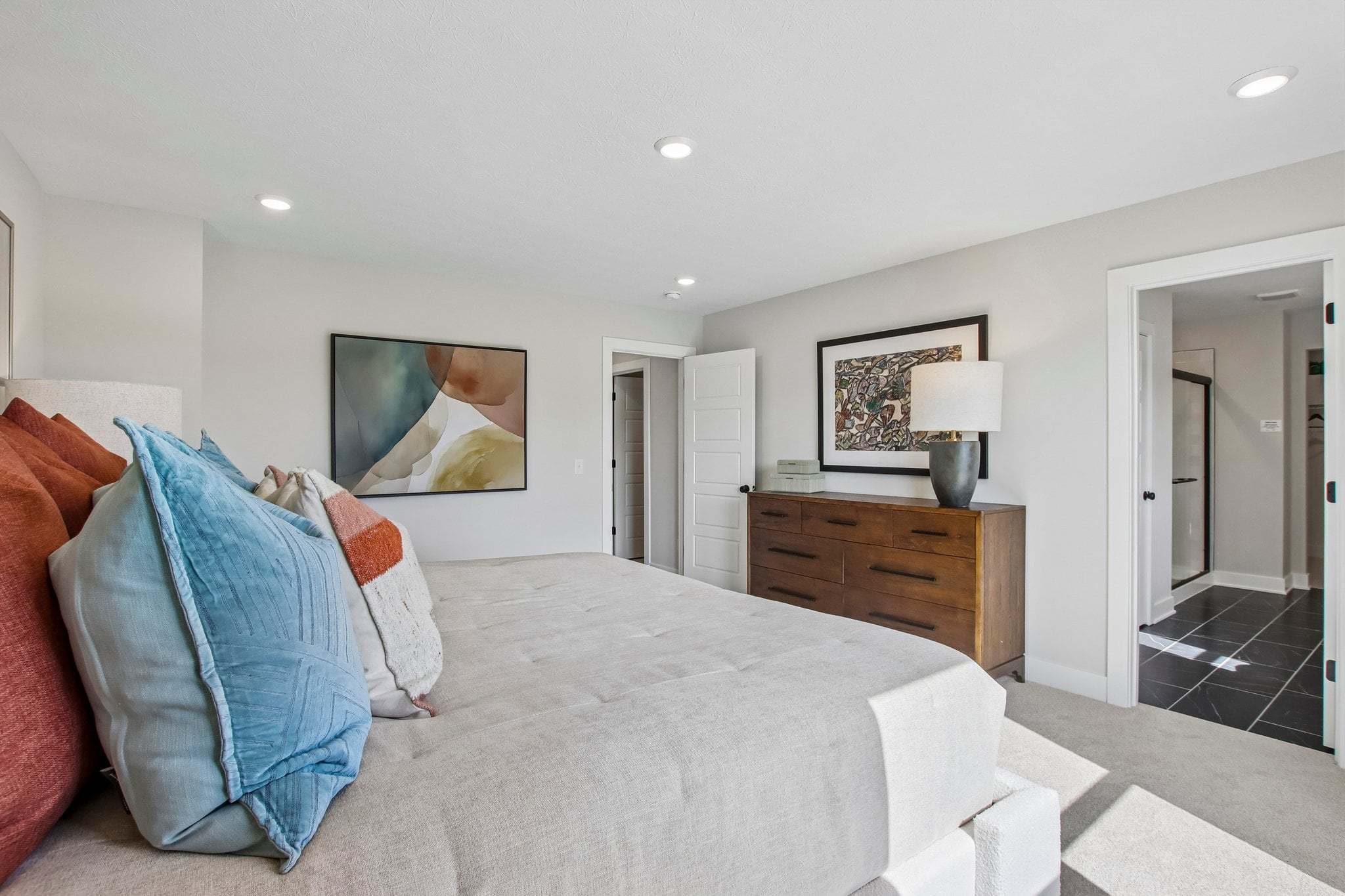 20 Primary Bedroom