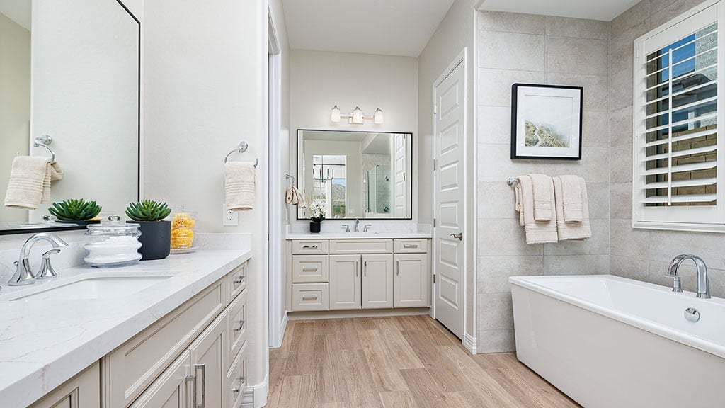 Ladera Trails Thompson Primary Bath 1024x576