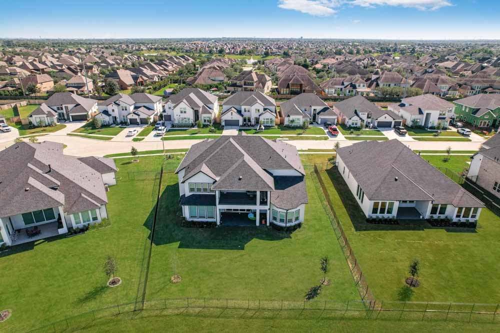 hj-tx-hou-avalon-at-friendswood-1720-tanner-c...
