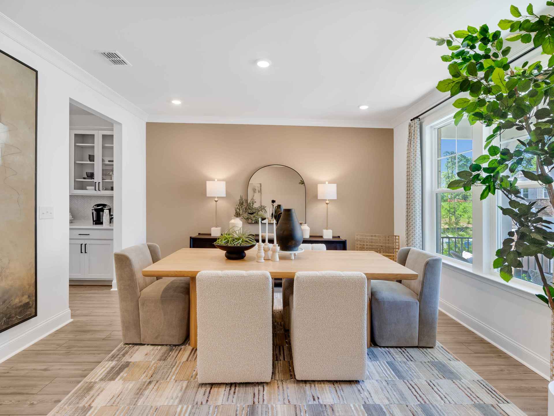 hj-ga-atlanta-oakmead-essex-lot-model-living-...