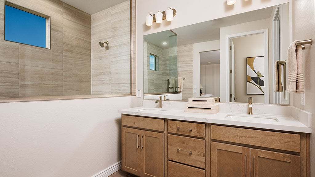 Ladera Trails Regal Primary Bath 1024x576