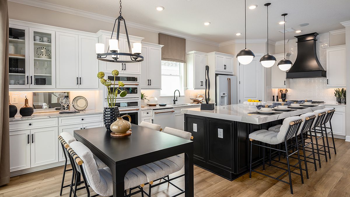 casa en Esplanade at McKinnon Groves por Taylor Morrison