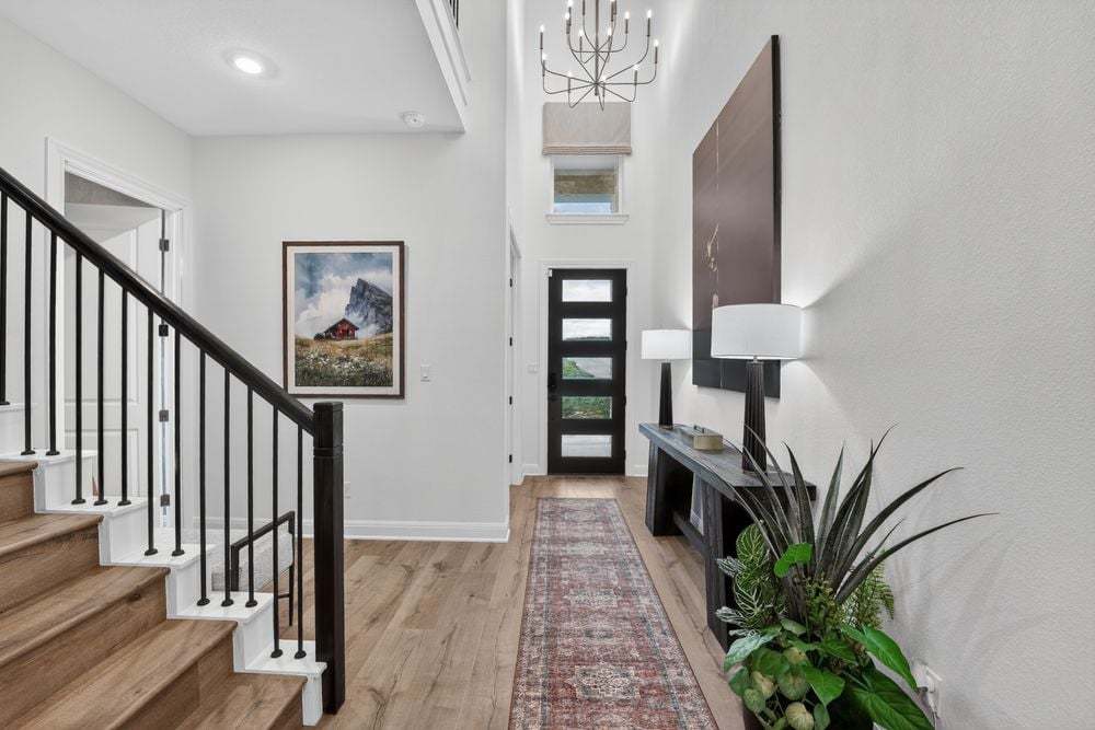 hj-tx-austin-village-grove-balcones-coridoor-001