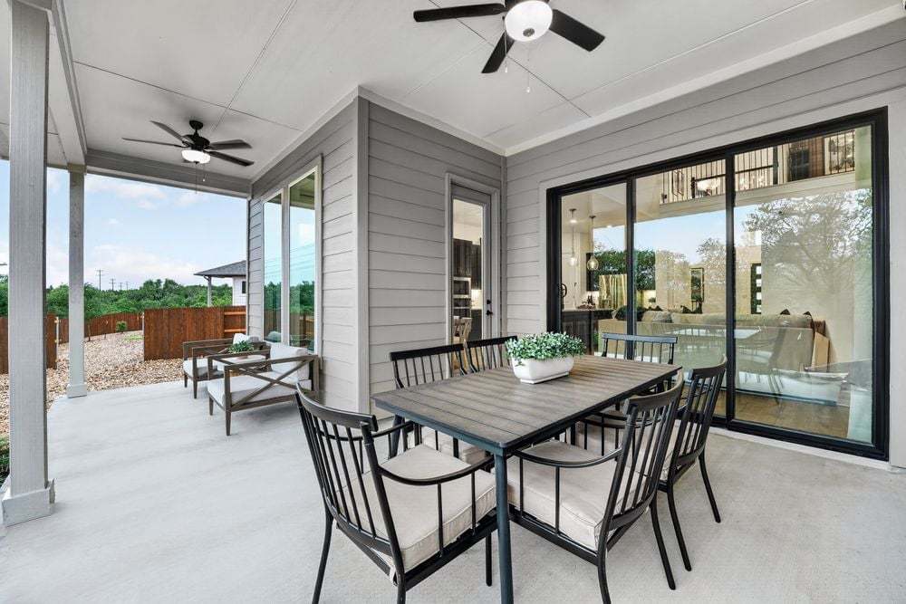 hj-tx-austin-village-grove-balcones-patio-002