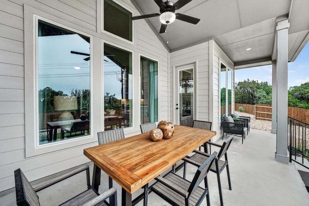 hj-tx-austin-village-grove-lamar-lot-8-patio-002