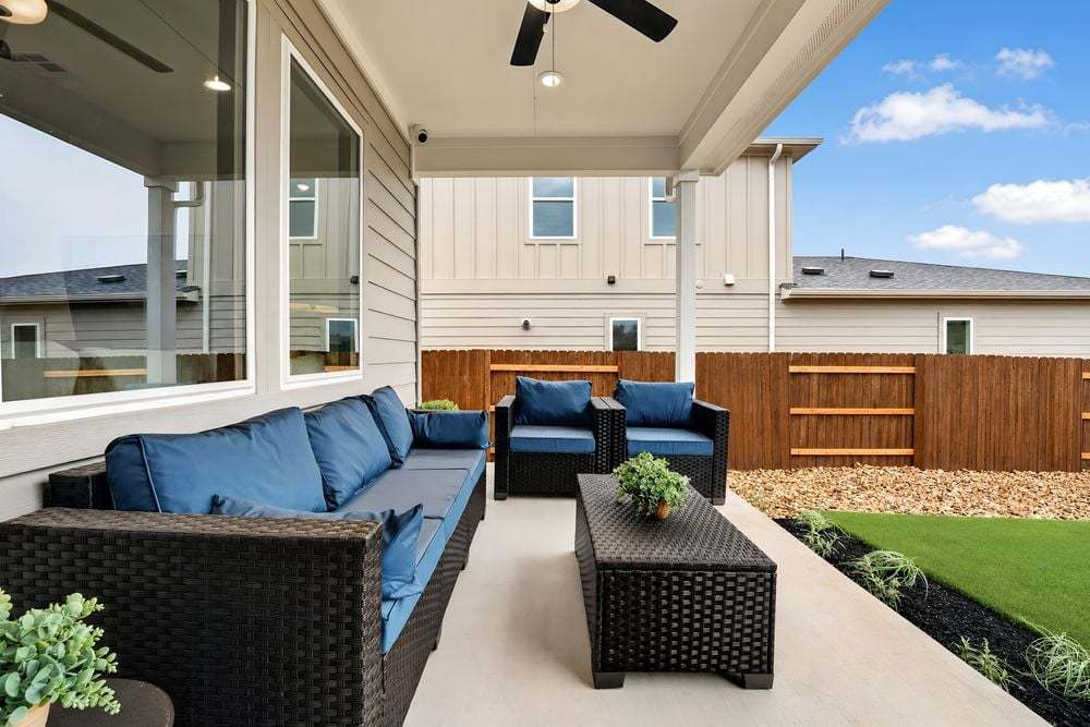 hj-tx-austin-village-grove-harrier-lot-7-patio-001