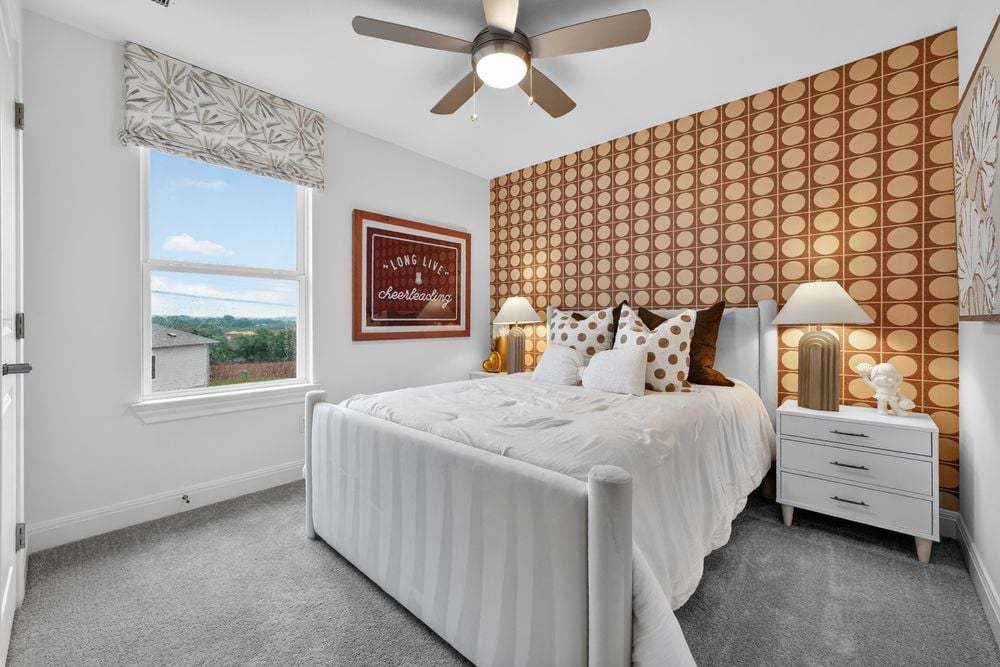 hj-tx-austin-village-grove-merlin-bedroom-003