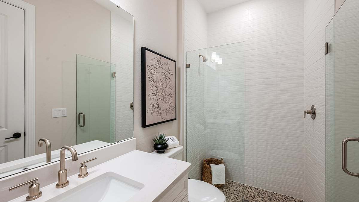 Esplanade-at-St-Marys-Palazio-II secondary bath