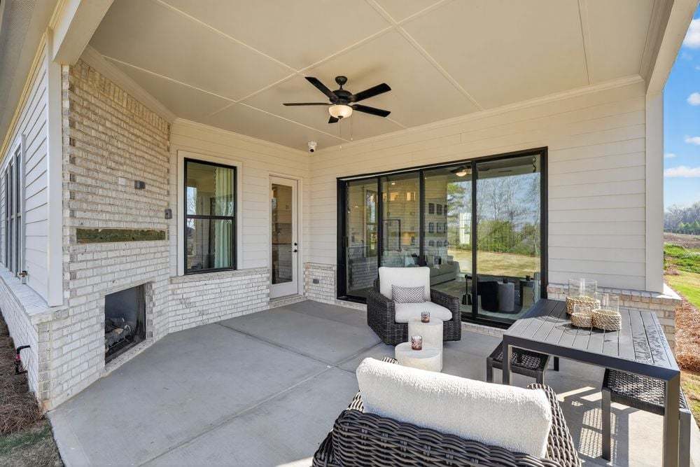 hj-ga-atlanta-wayt-farm-napa-lot-48-patio-001