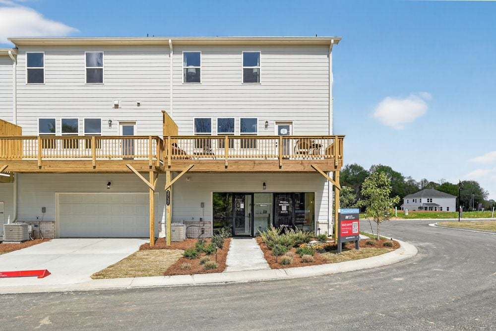 hj-ga-atlanta-dreycott-townhomes-tifton-lot-1...