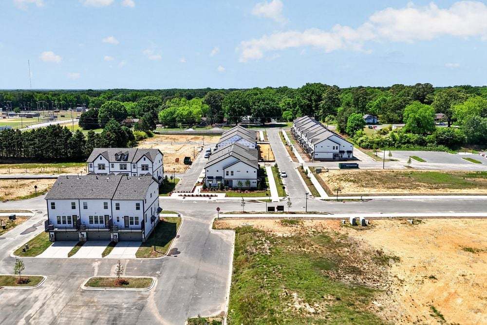 hj-nc-charlotte-indian-trail-townhomes-103-si...