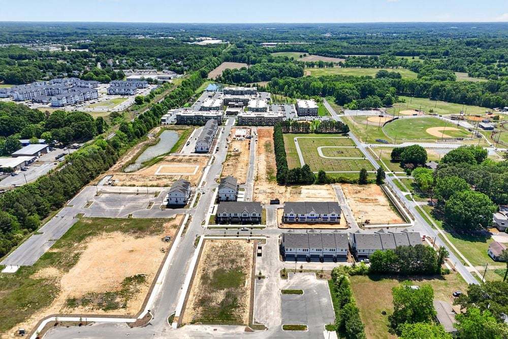 hj-nc-charlotte-indian-trail-townhomes-103-si...