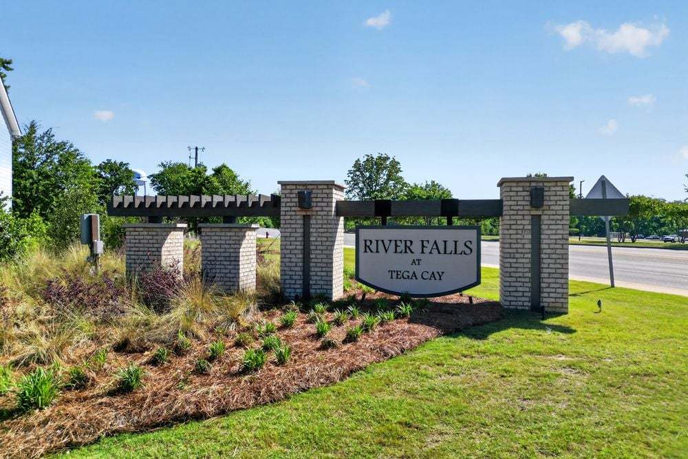 hj-nc-charlotte-river-falls-3010-river-commun...