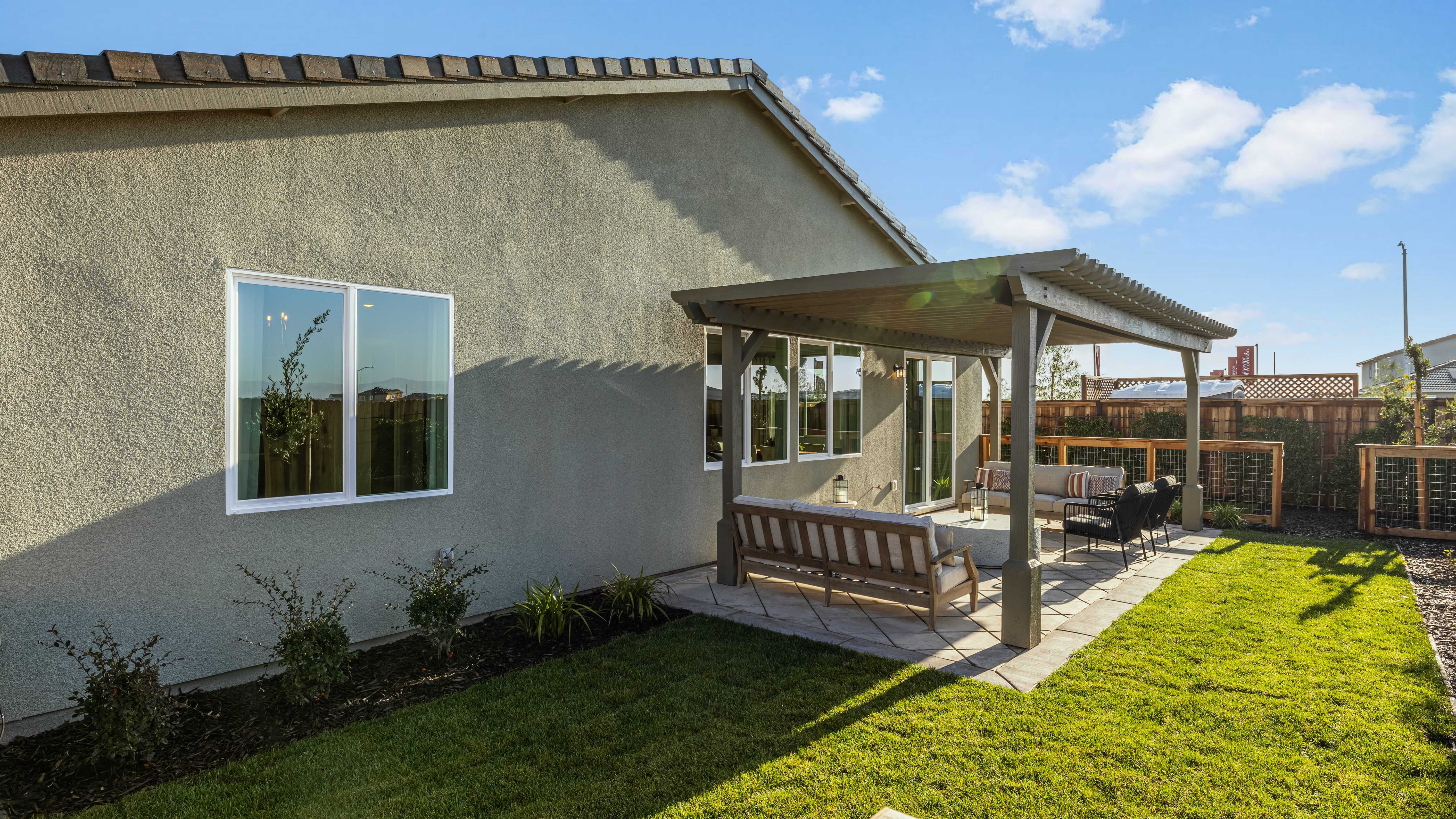 105 Larkspur REV