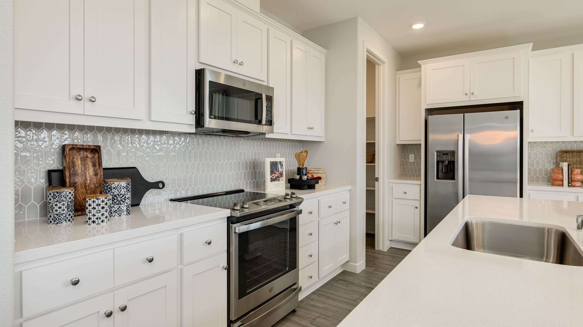 112 Larkspur REV