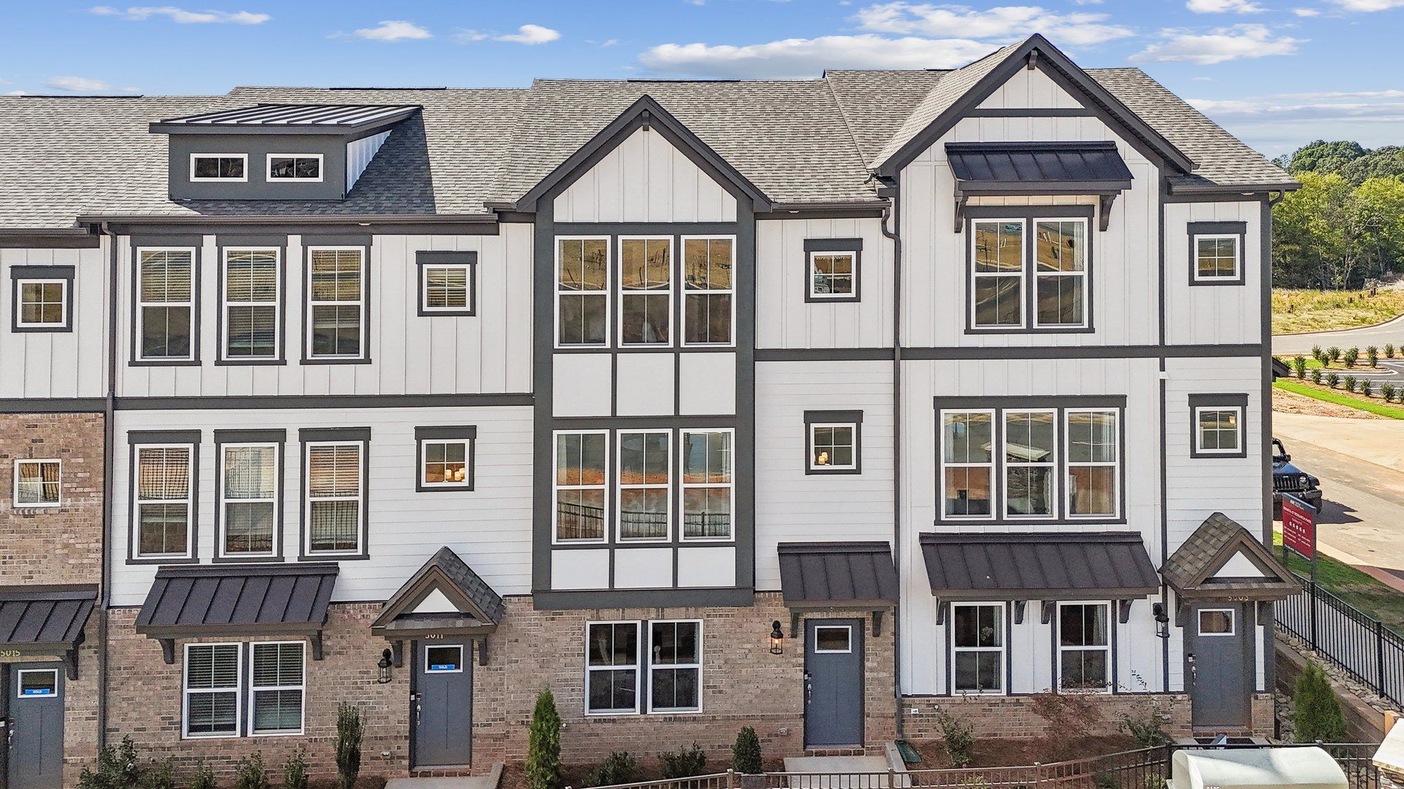 Senata Exterior Vail