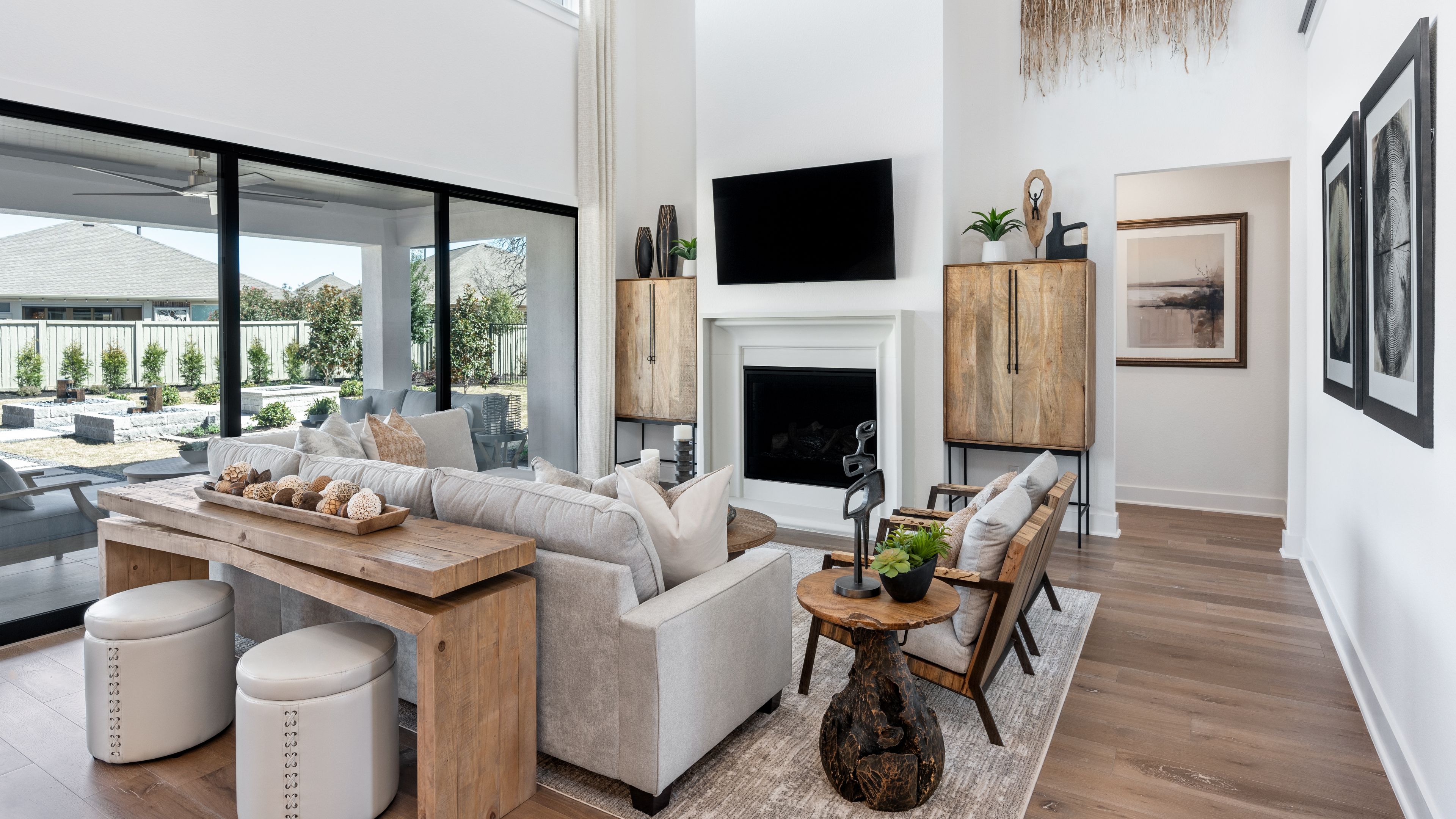 Ametrine - Living Room