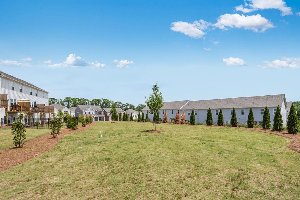 hj-ga-atlanta-auburn-glen-3118-jim-community-012