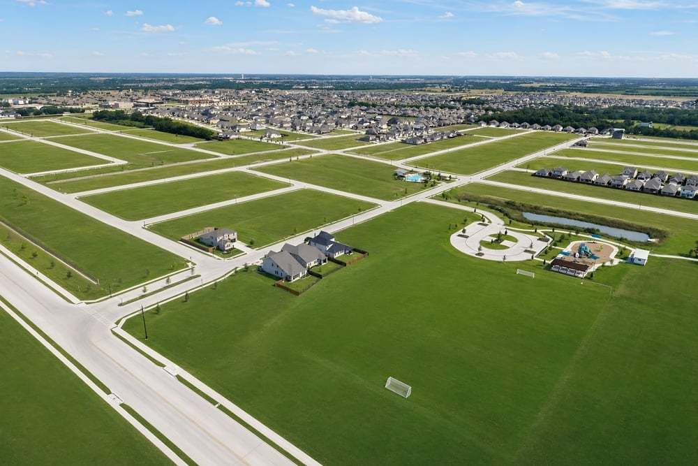 hj-tx-dallas-parks-at-foster-crossing-1528-ga...