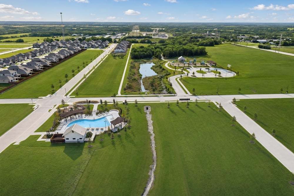 hj-tx-dallas-parks-at-foster-crossing-1528-ga...
