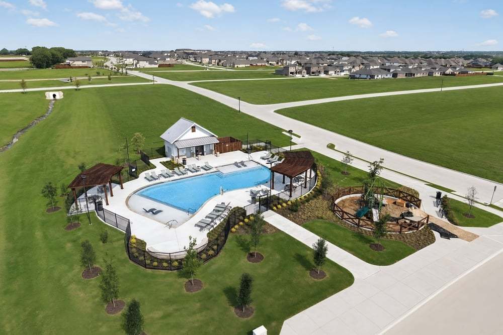 hj-tx-dallas-parks-at-foster-crossing-1528-ga...