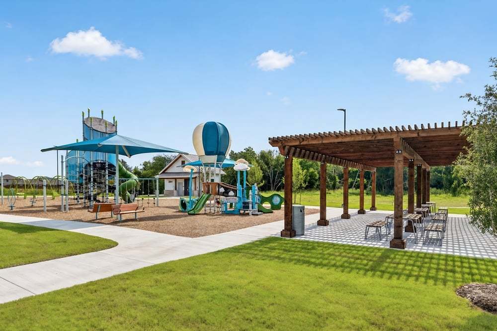 hj-tx-dallas-parks-at-foster-crossing-1528-ga...