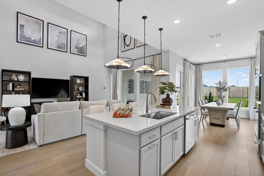hj-tx-houston-ryehill-paige-lot-6-kitchen-002