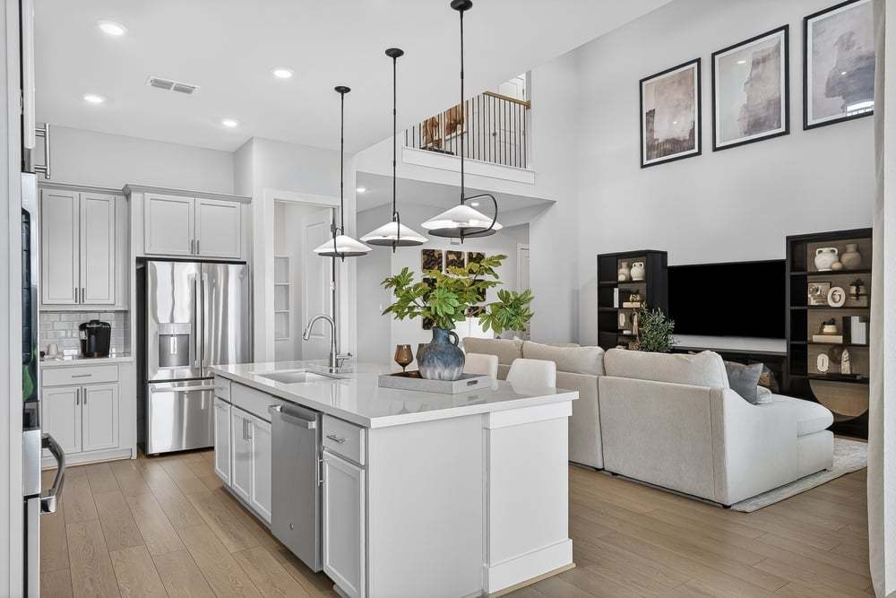 hj-tx-houston-ryehill-paige-lot-6-kitchen-003