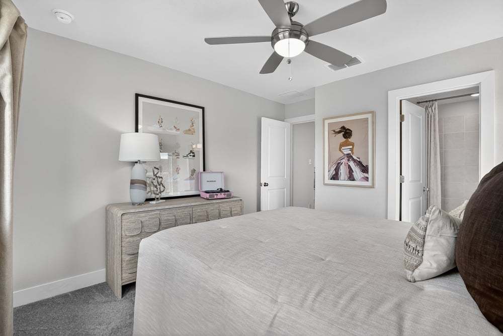 hj-tx-houston-ryehill-paige-lot-6-bedroom-005