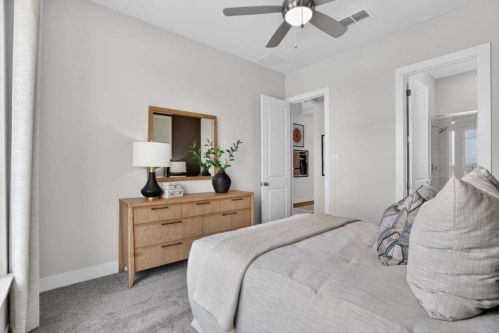 hj-tx-houston-ryehill-paige-lot-6-bedroom-006