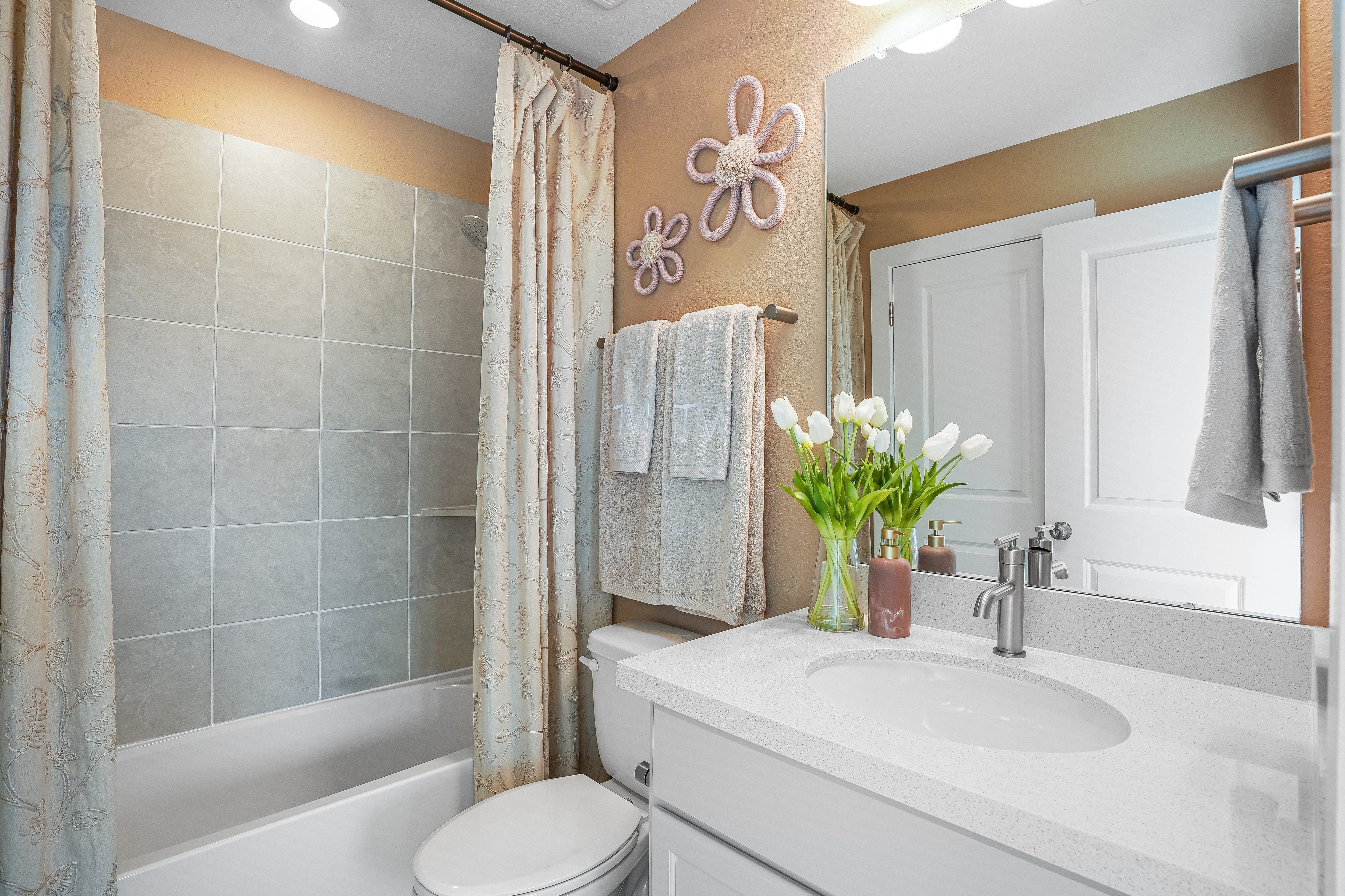 hj-tx-houston-ryehill-paige-lot-6-bathroom-006