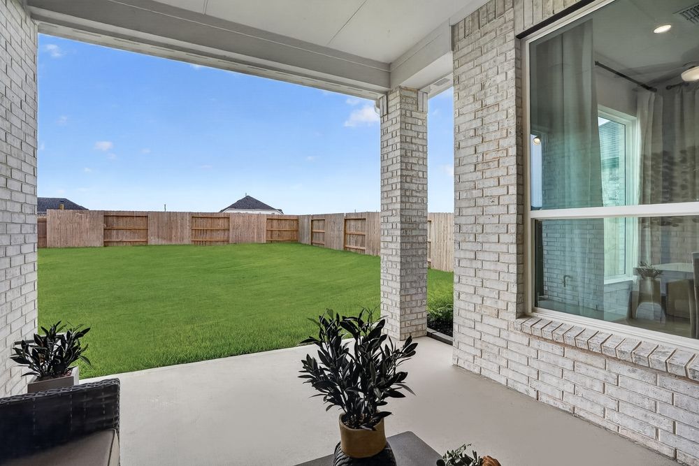 hj-tx-houston-ryehill-paige-lot-6-patio-002
