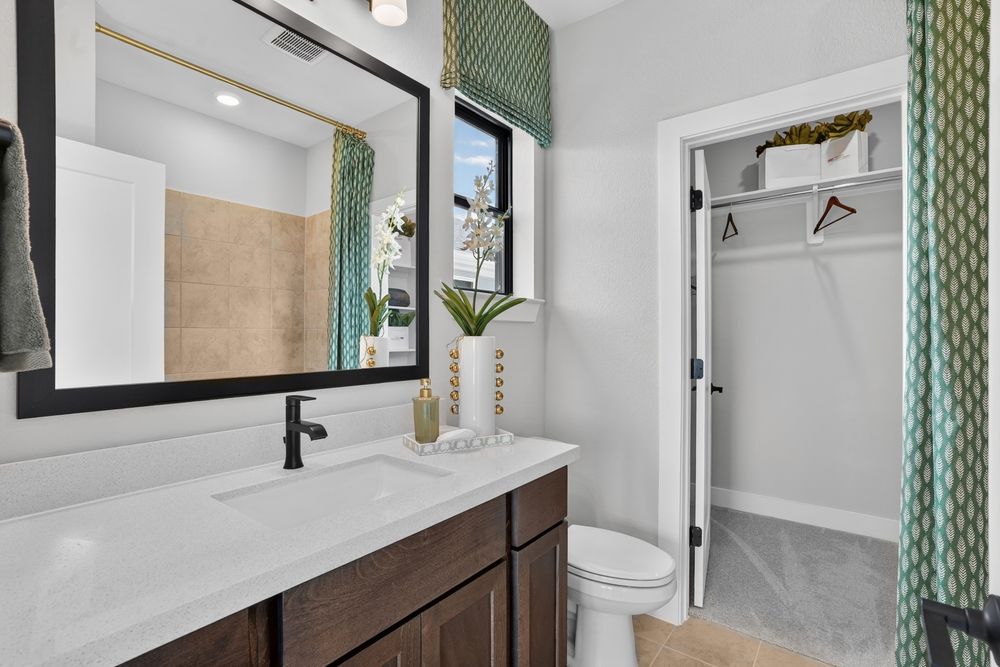hj-tx-houston-ryehill-vincent-lot-5-bathroom-006