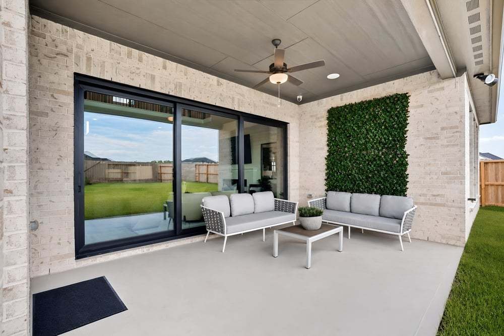 hj-tx-houston-ryehill-vincent-lot-5-patio-001