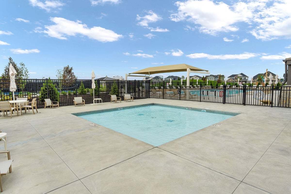 24 Kids Pool