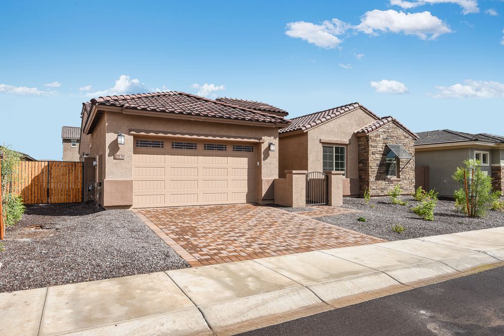 hj-az-phoenix-allen-ranches-expedition-bradsh...