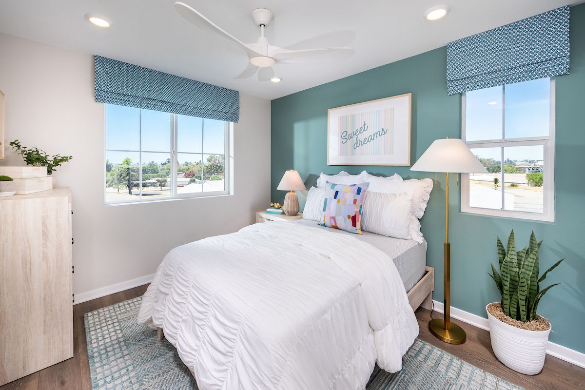 ca-socal-Juno-plan 3-3 story-4 bed-bed 2