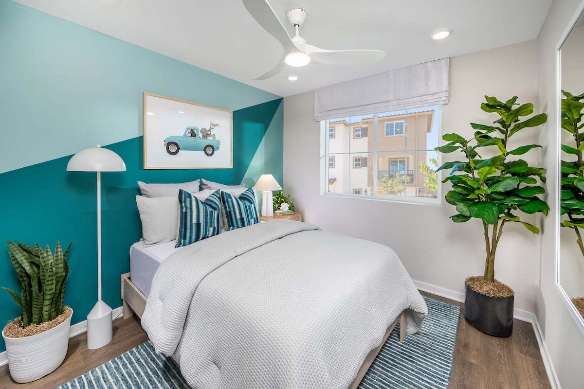 ca-socal-Juno-plan 3-3 story-4 bed-bed 3
