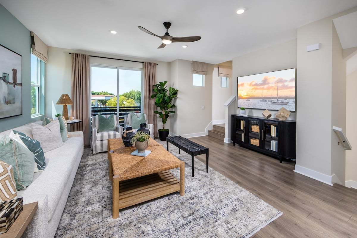 ca-socal-Viewpoint-plan 1-3 story-4 bed-great room