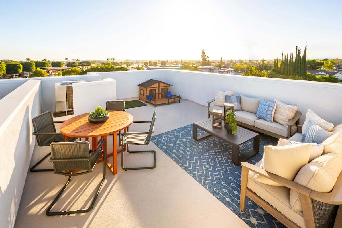 ca-socal-Viewpoint-plan 2-3 story-3...