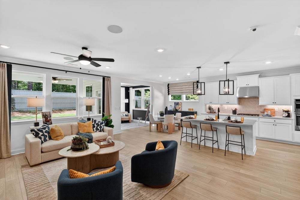 hj-ga-atlanta-nichols-farm-esex-lot-1-tv-loun...