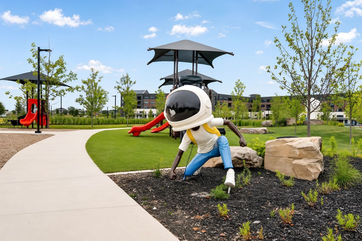 hj-in-Indianapolis-hobbs-station-2886-evergre...