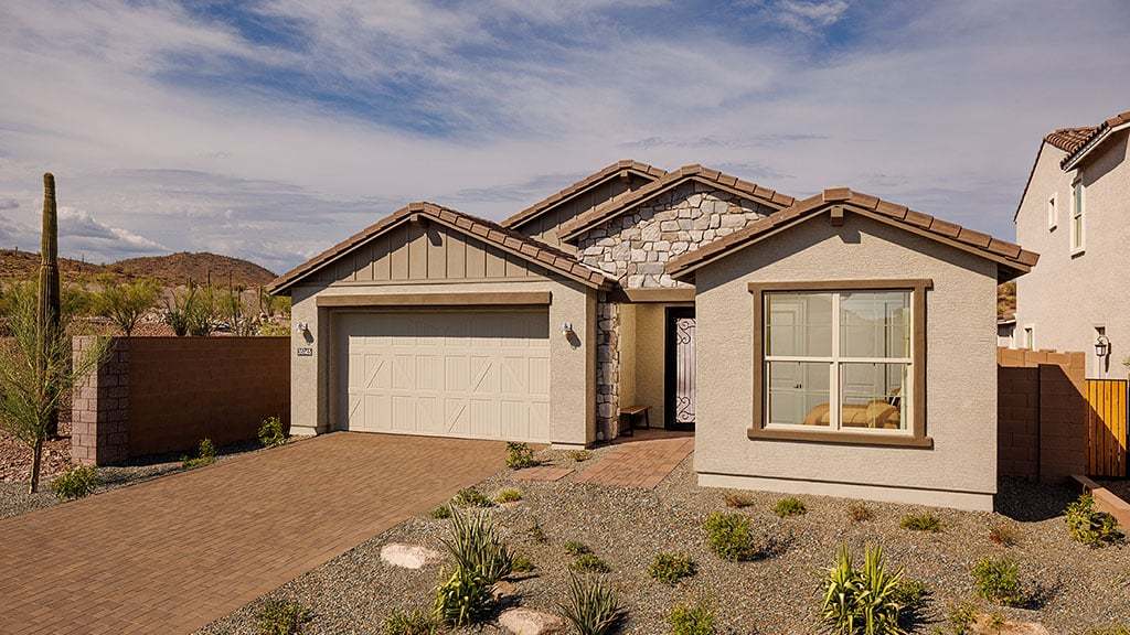 Saddleback Charter Front Ext 1024x576