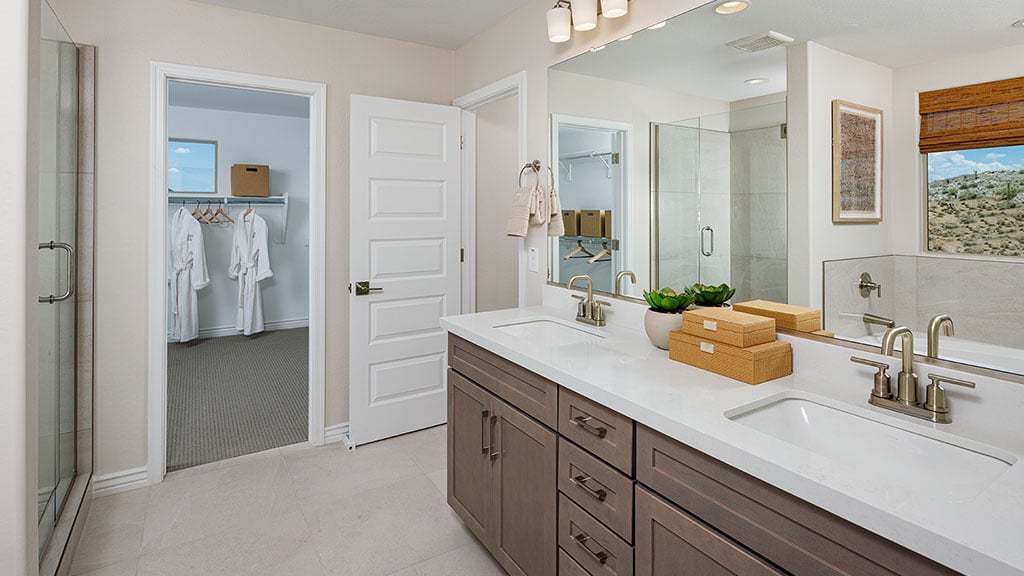 Saddleback Sienna Primary Bath 1024x576