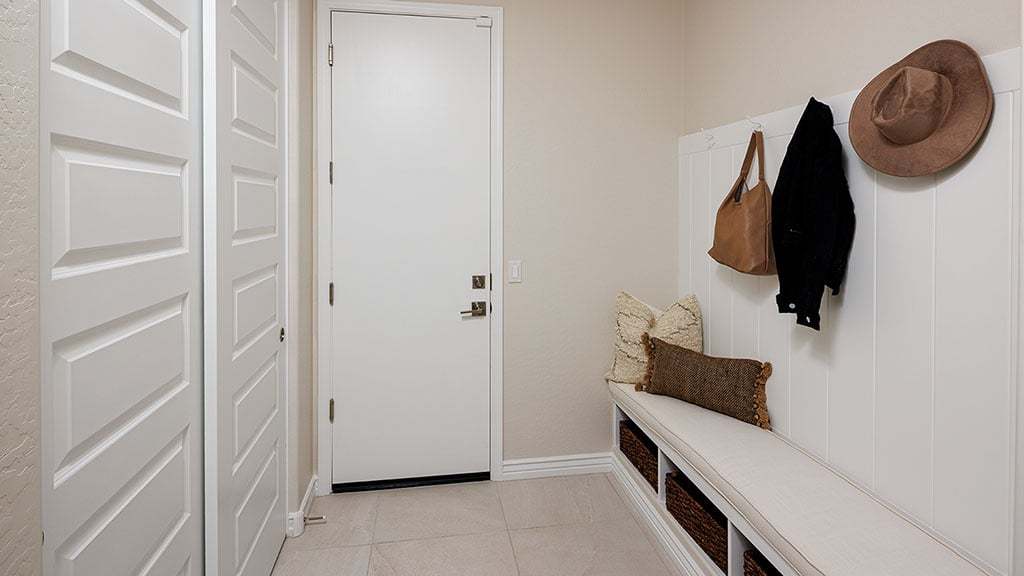 Saddleback Sienna Entry 1024x576