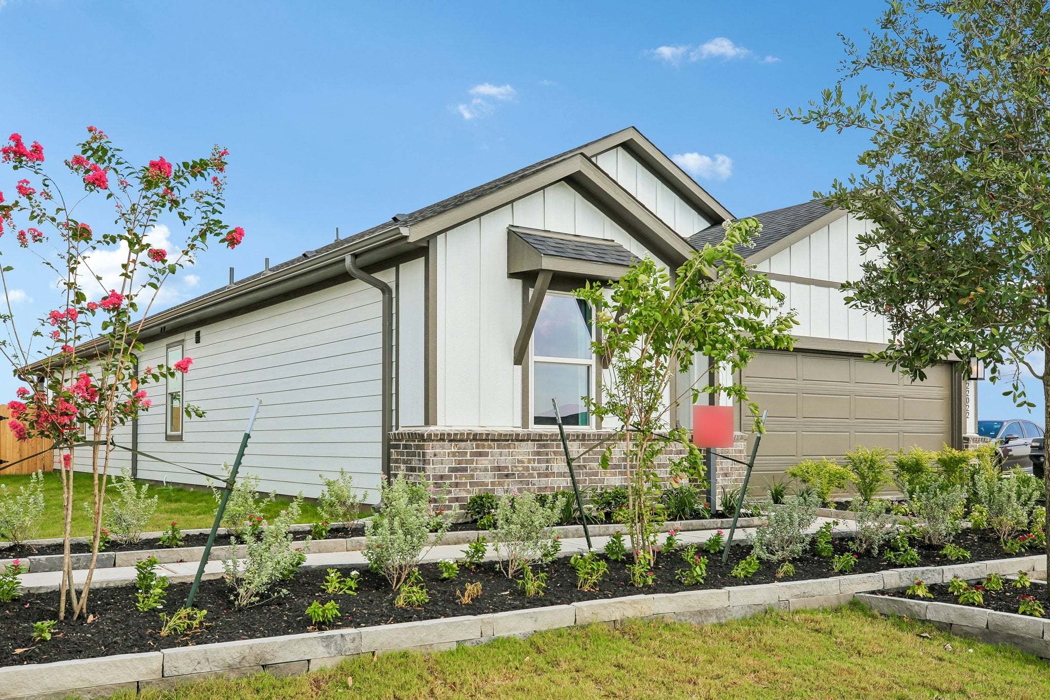 3-web-or-mls-Mason Wds Rd-S0508-003
