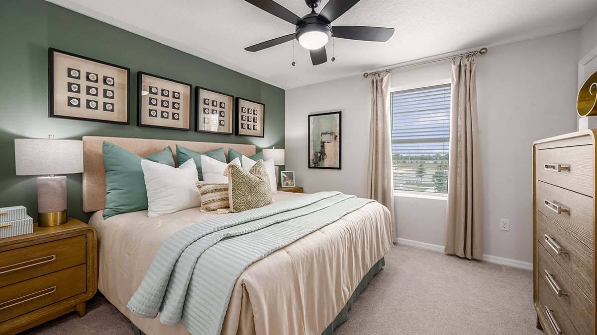 Southloch-Townhome-Hemlock primary bedroom