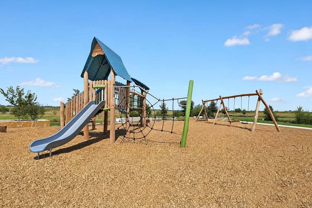 hj-tx-austin-longview-13900-august-community-...