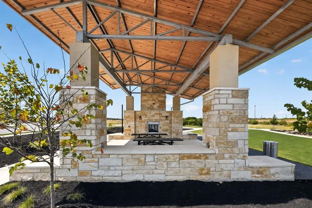 hj-tx-austin-longview-13900-august-community-...