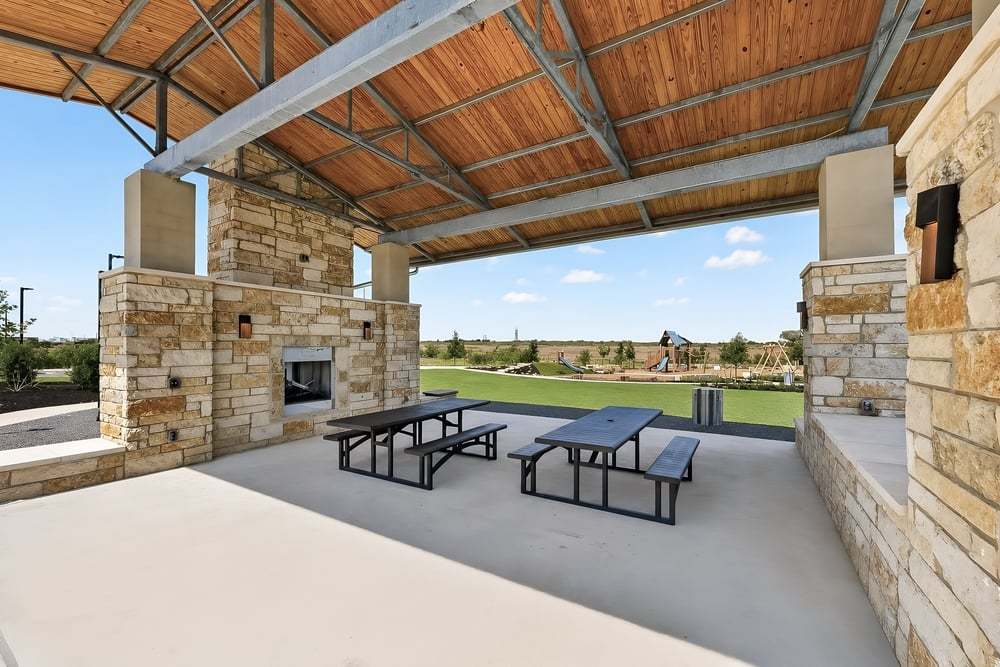 hj-tx-austin-longview-13900-august-community-...